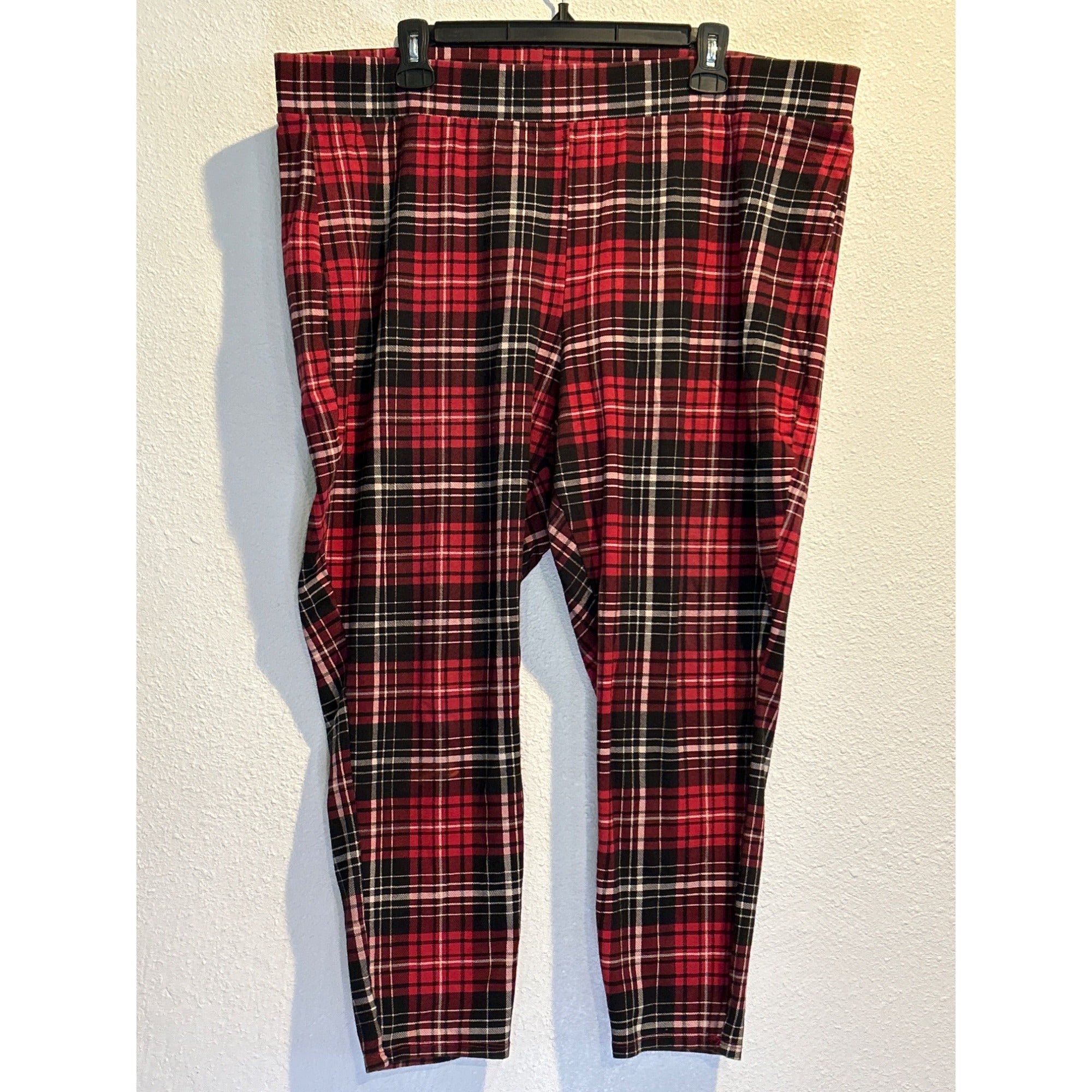 Torrid Women's Size 4X Capri Leggings Maroon & Black Plaid, Stretch Punk Grunge