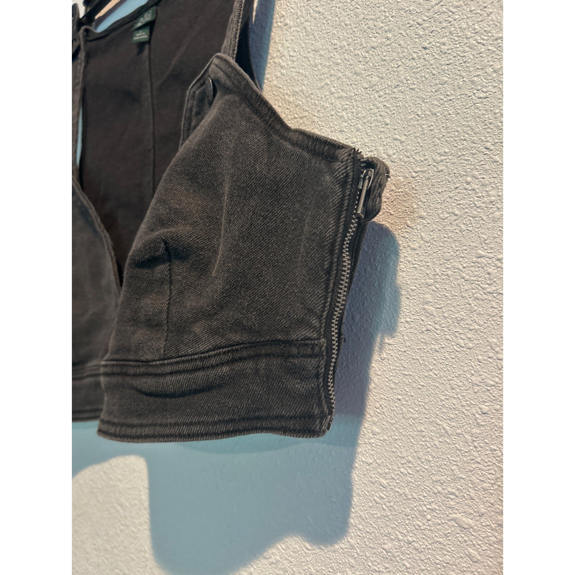Wild Fable Cropped Denim Vest Black Bra Black Wash LARGE