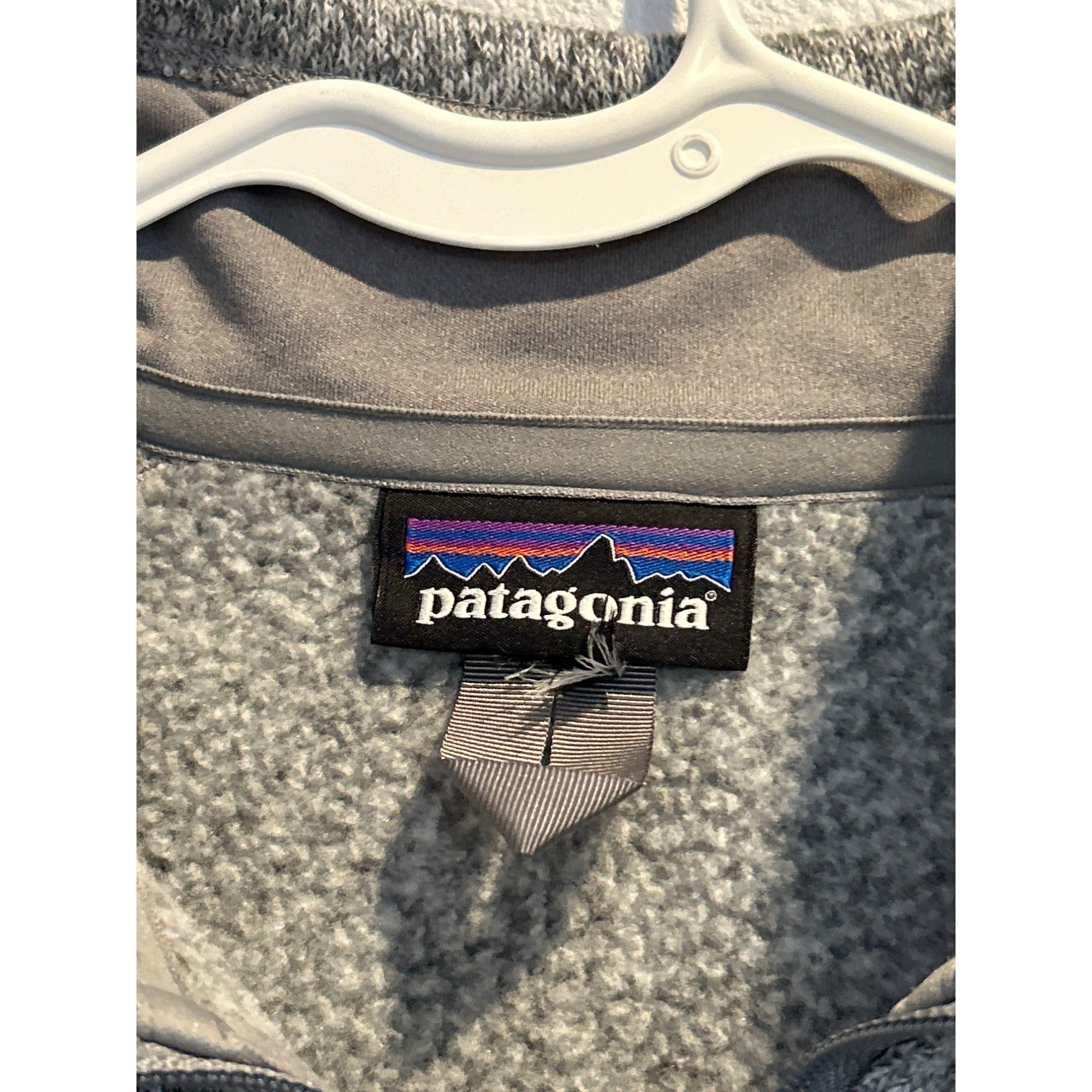 Patagonia (Mens MEDIUM) Gray Polartec Fleece Full Zip Jacket Better