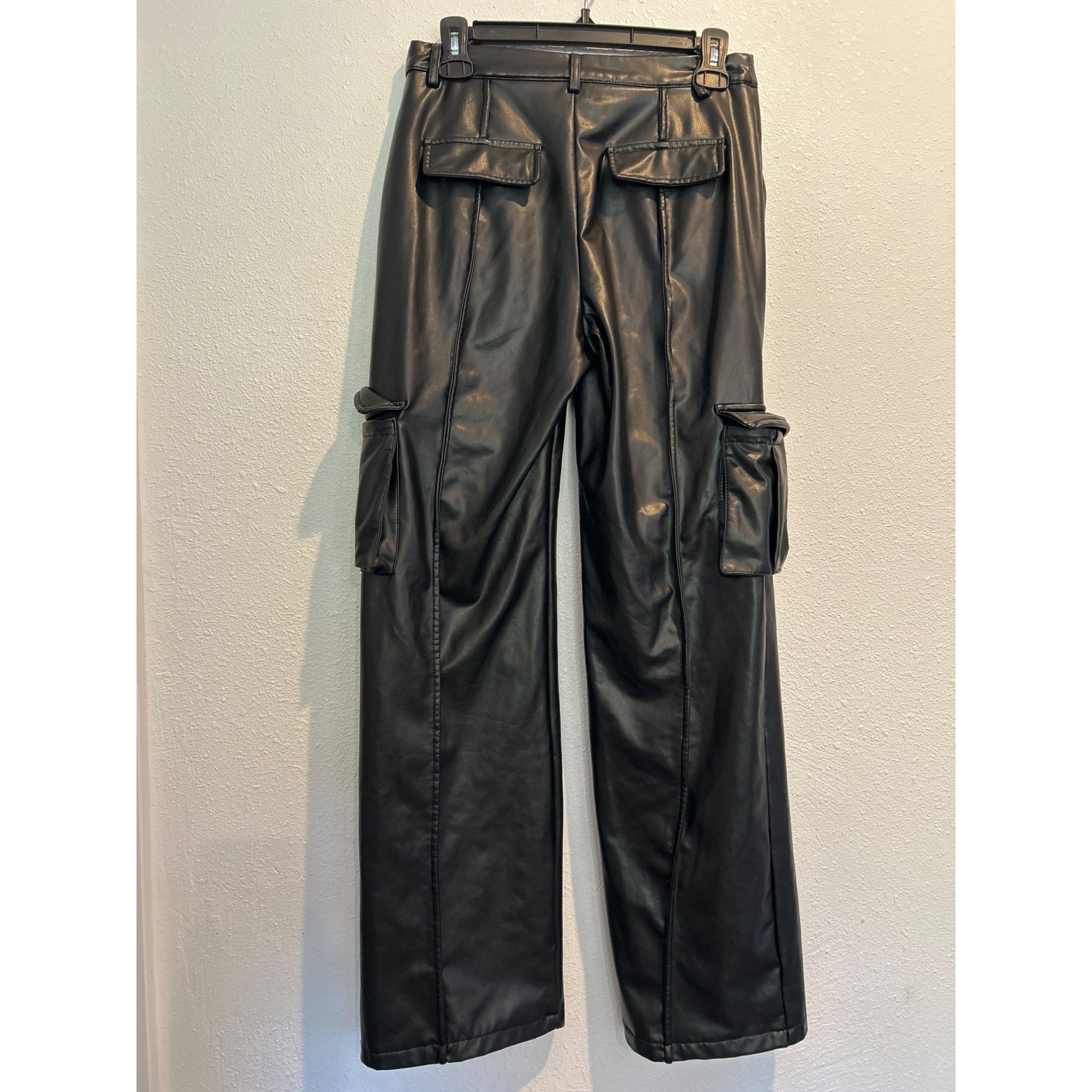 Forever 21 MEDIUM Black Faux Leather Cargo Pants Stretch