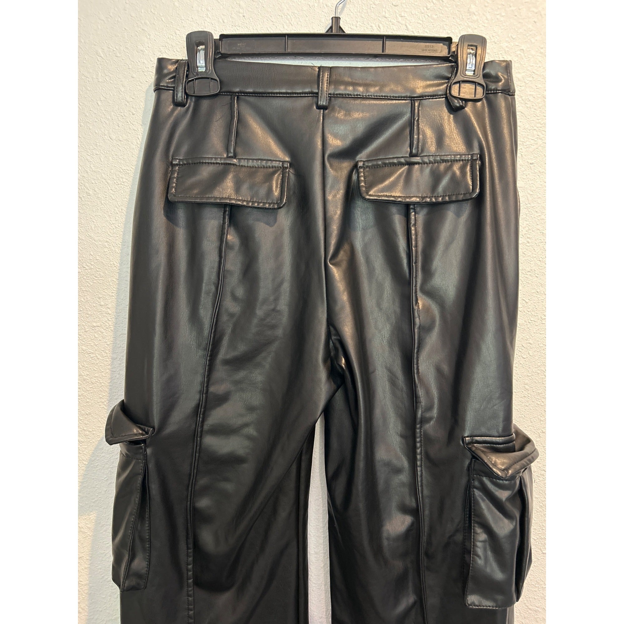 Forever 21 MEDIUM Black Faux Leather Cargo Pants Stretch