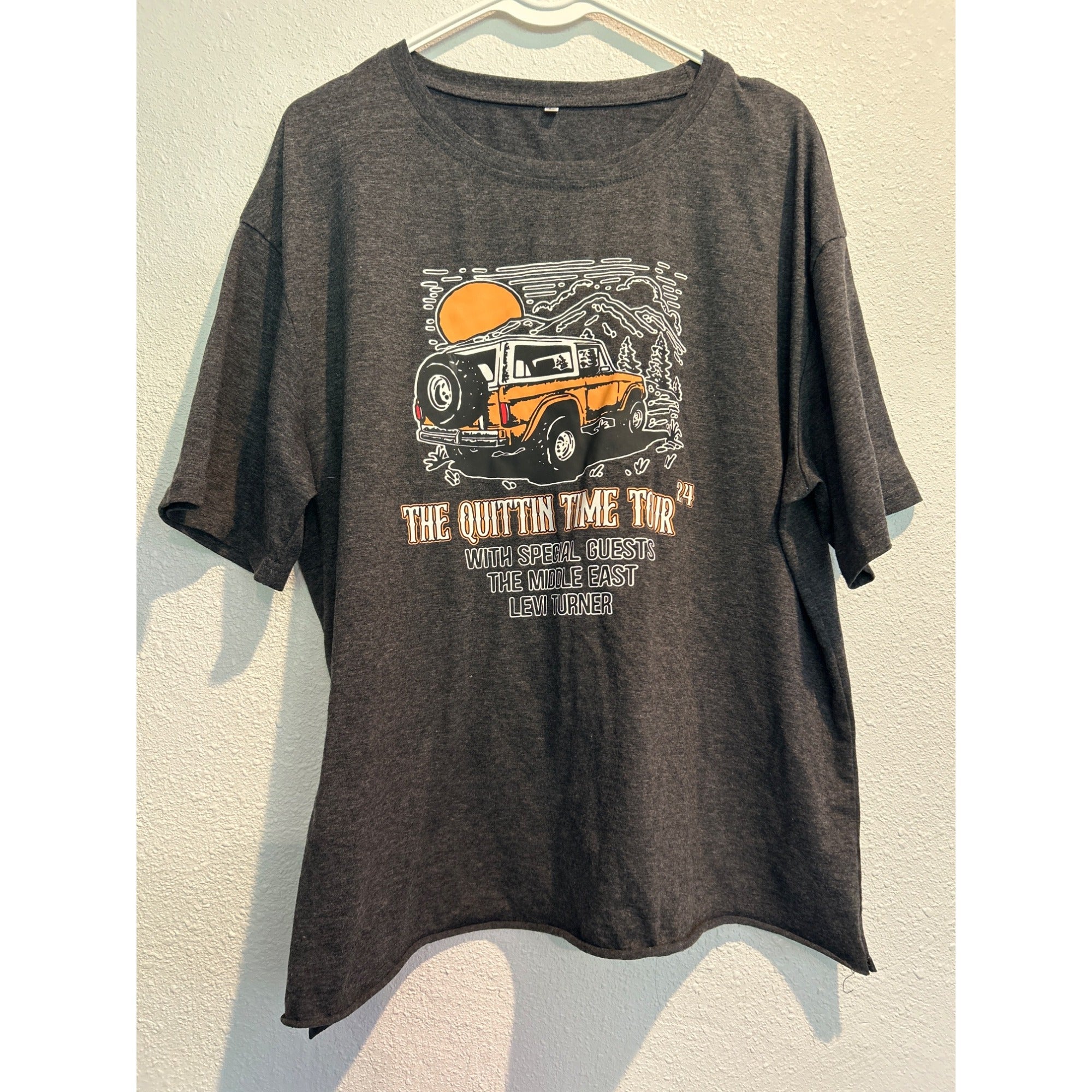 Quittin Time Tour Shirt Merch 2024 Tee Tour T Shirt (MENS Medium)