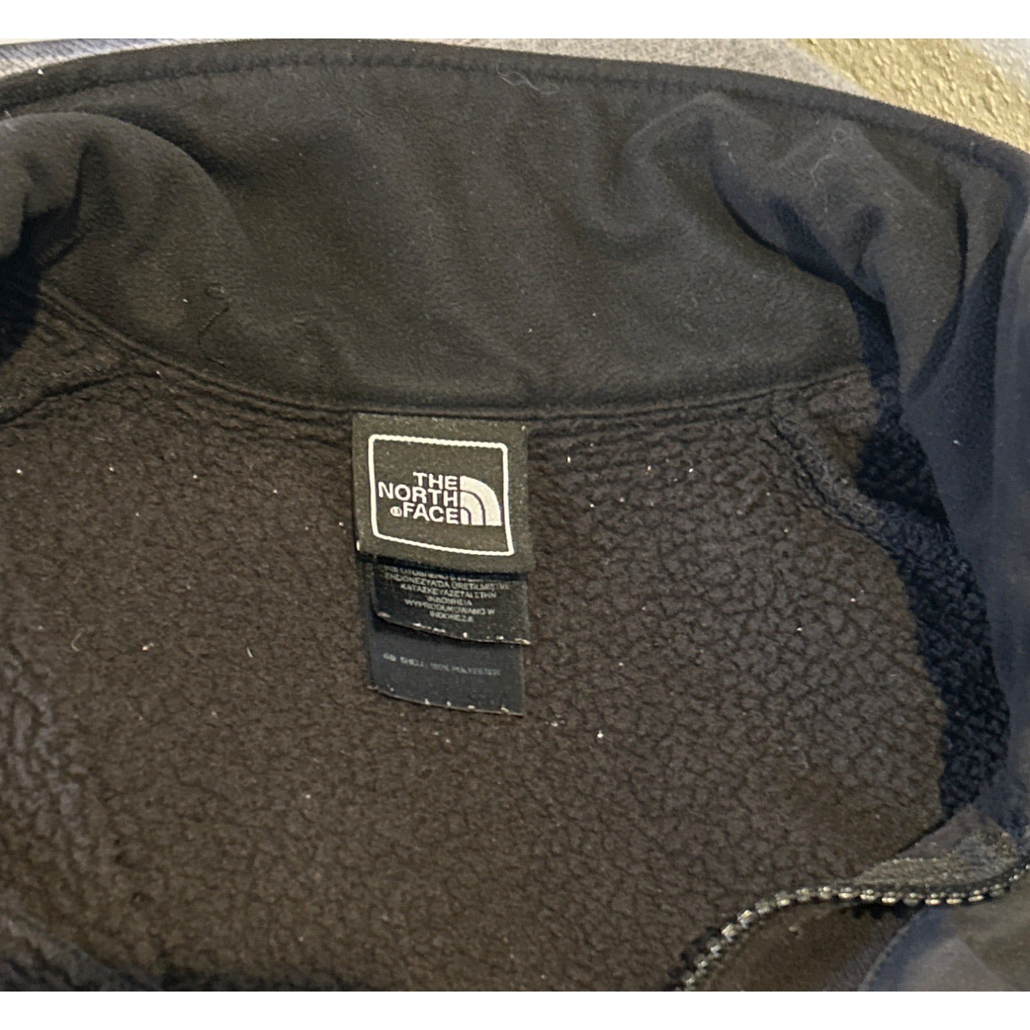 The North Face (Men's MEDIUM)  Black Full Zip Fleece Jacket