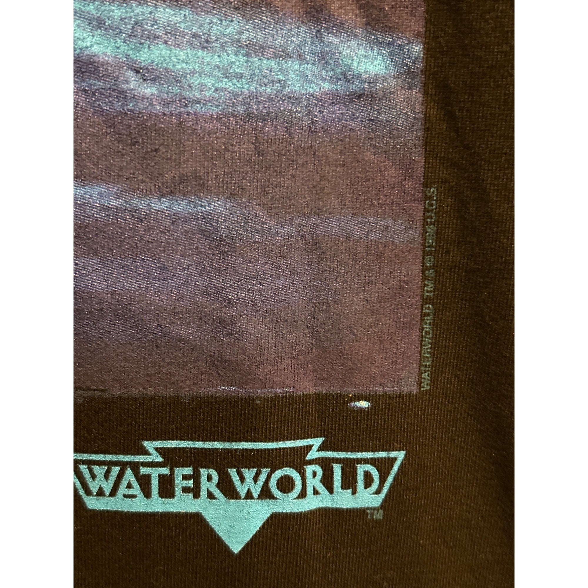 Vintage 90's Water World Movie Promo T-shirt 1995 Kevin Costner Single Stitch