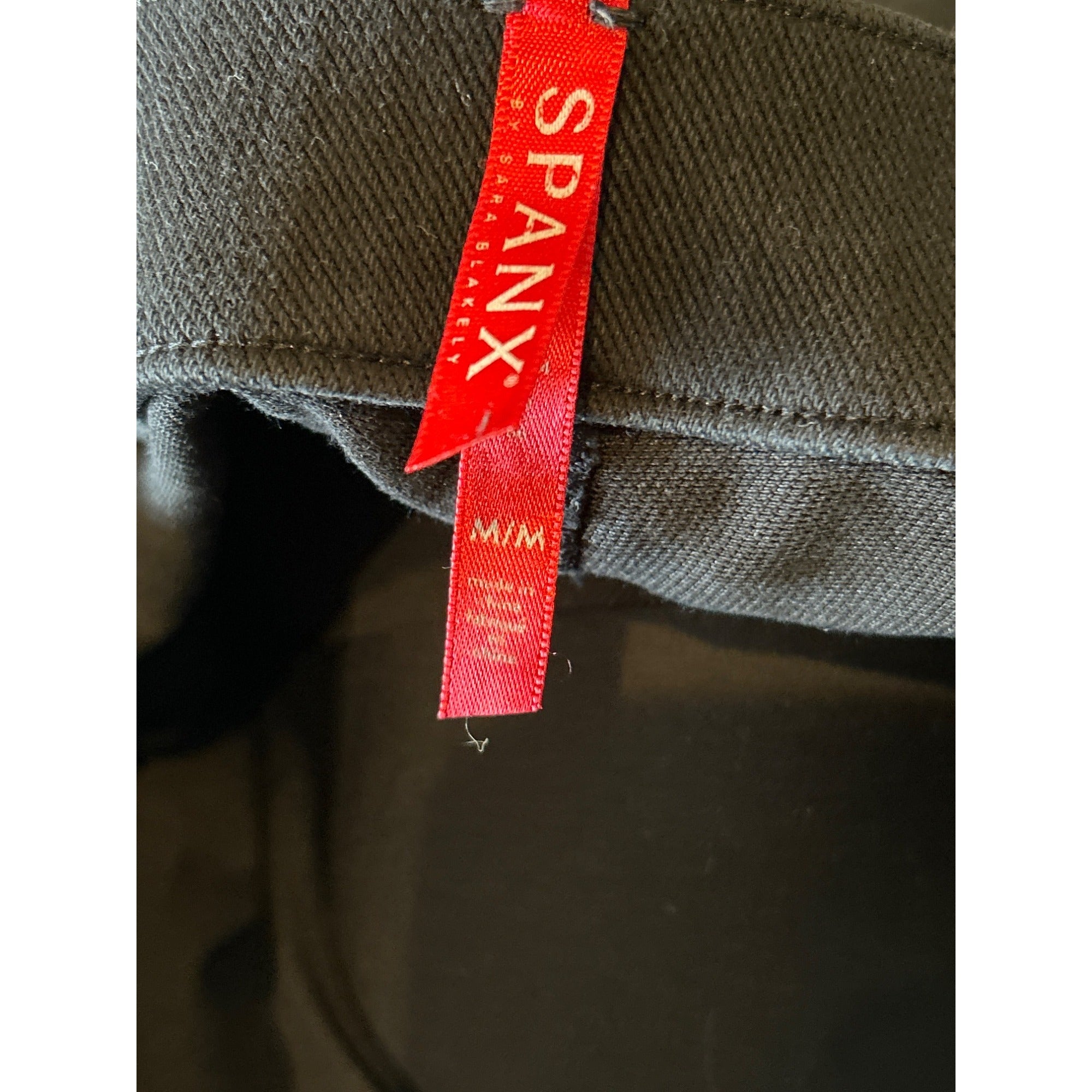 Spanx Skinny Jeans Jeggings Black Pull On Stretch Crop Short Womens MEDIUM