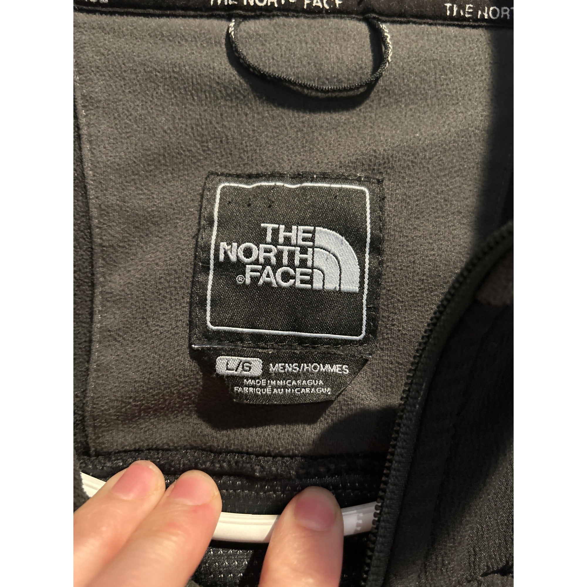The North Face Windstopper (Men's LARGE) Gray/Black Fleece Jacket