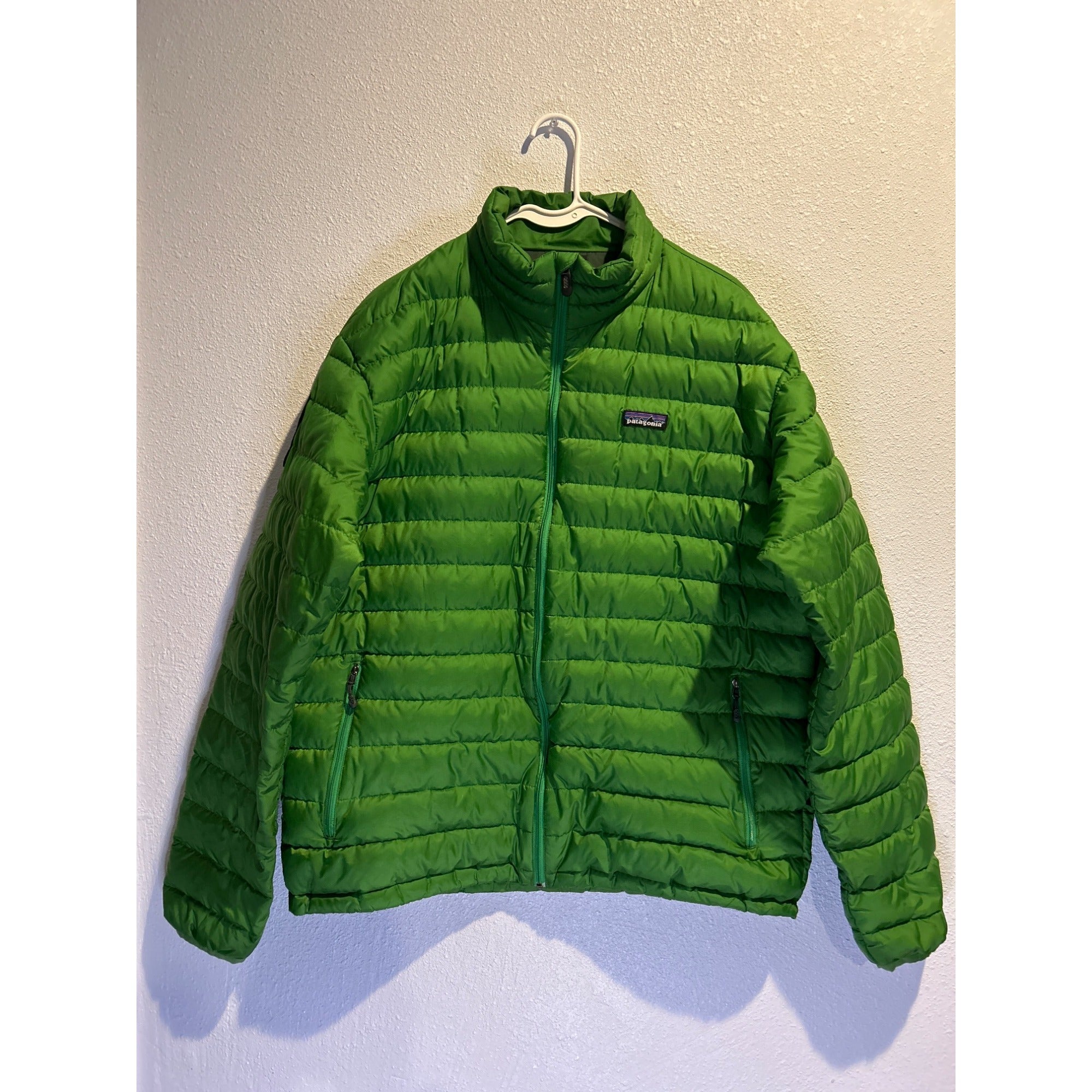 Patagonia (MENS LARGE) Goose Down Sweater Jacket Green Insulated 84673 Zip Puffer Coat