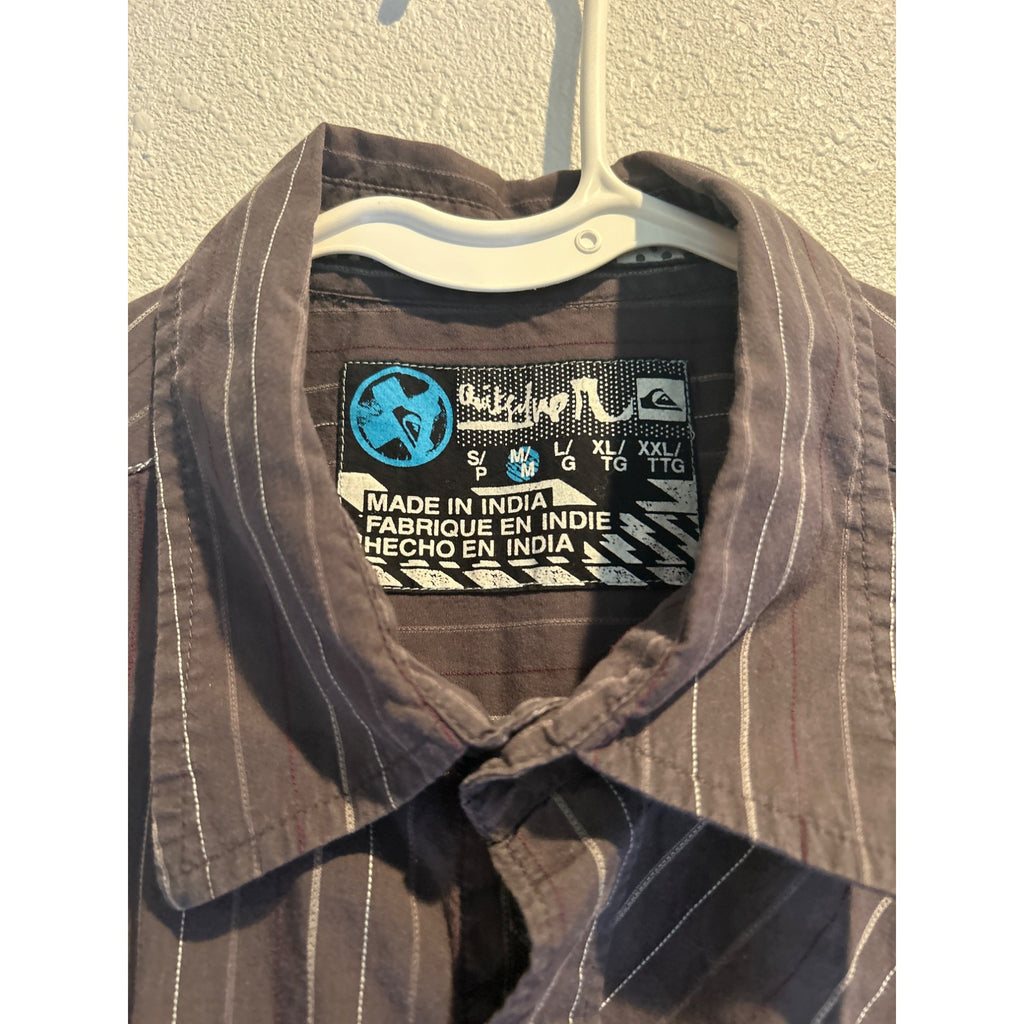 Quicksilver Short Sleeve Button Up Shirt Mens Medium Gray Pinstripe