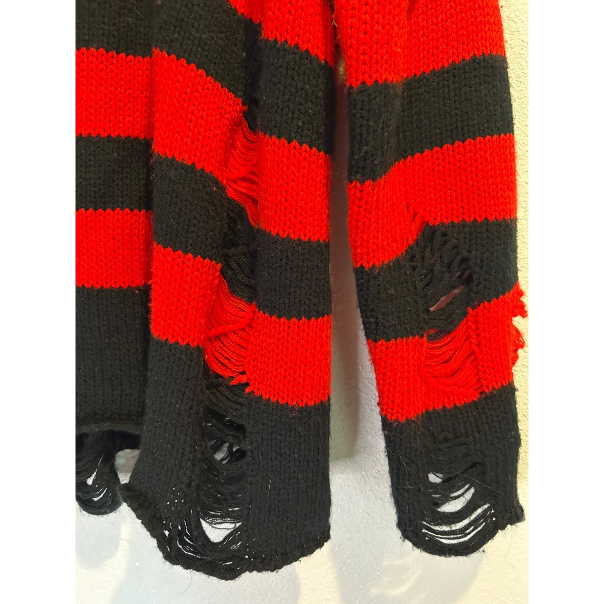 CHOII (XL) Distressed Kreuger Goth Sweater Black / Red Knit Pullover